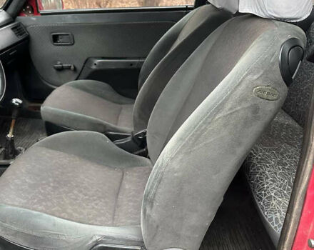 Красный ЗАЗ 1102 Таврия, объемом двигателя 1.1 л и пробегом 260 тыс. км за 899 $, фото 6 на Automoto.ua