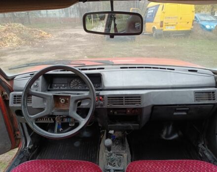 Красный ЗАЗ 1102 Таврия, объемом двигателя 1.2 л и пробегом 250 тыс. км за 370 $, фото 6 на Automoto.ua