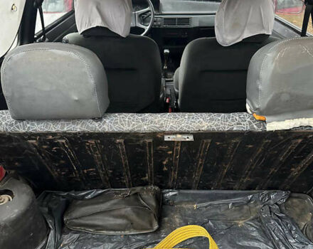 Красный ЗАЗ 1102 Таврия, объемом двигателя 1.1 л и пробегом 260 тыс. км за 899 $, фото 7 на Automoto.ua