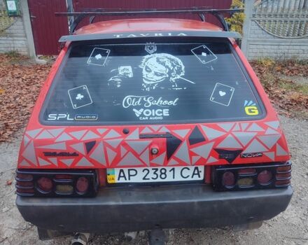 Красный ЗАЗ 1102 Таврия, объемом двигателя 1 л и пробегом 99 тыс. км за 594 $, фото 1 на Automoto.ua