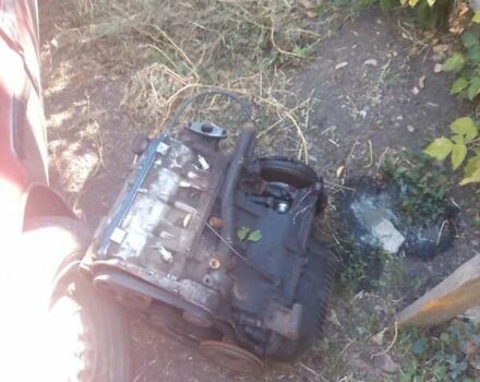 Червоний ЗАЗ 1102 Таврія, об'ємом двигуна 0 л та пробігом 1000 тис. км за 243 $, фото 2 на Automoto.ua