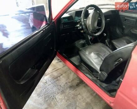 Красный ЗАЗ 1102 Таврия, объемом двигателя 1.1 л и пробегом 289 тыс. км за 831 $, фото 2 на Automoto.ua