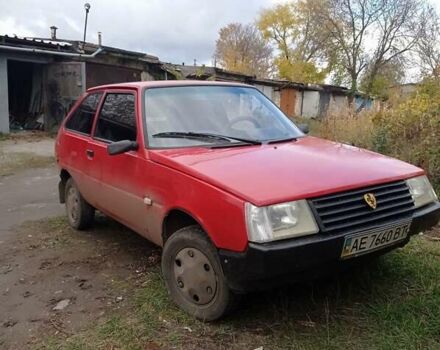 Красный ЗАЗ 1102 Таврия, объемом двигателя 1.1 л и пробегом 289 тыс. км за 831 $, фото 8 на Automoto.ua