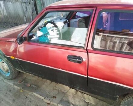 Красный ЗАЗ 1102 Таврия, объемом двигателя 1.1 л и пробегом 30 тыс. км за 600 $, фото 5 на Automoto.ua