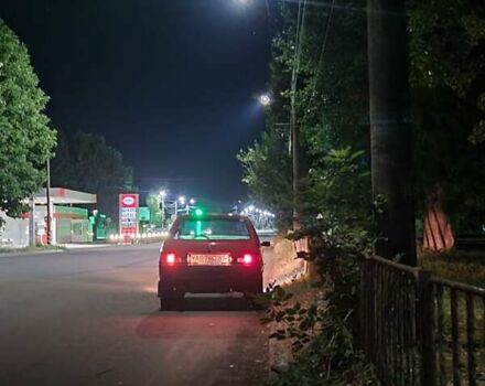 Красный ЗАЗ 1102 Таврия, объемом двигателя 1.1 л и пробегом 198 тыс. км за 828 $, фото 11 на Automoto.ua