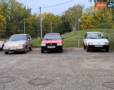 Красный ЗАЗ 1102 Таврия, объемом двигателя 1.1 л и пробегом 198 тыс. км за 828 $, фото 8 на Automoto.ua