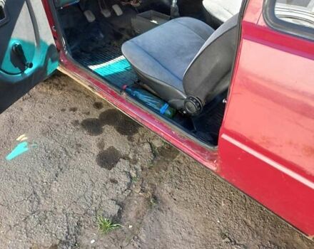Красный ЗАЗ 1102 Таврия, объемом двигателя 1.2 л и пробегом 78 тыс. км за 650 $, фото 11 на Automoto.ua