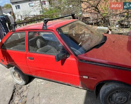 Красный ЗАЗ 1102 Таврия, объемом двигателя 1.2 л и пробегом 200 тыс. км за 641 $, фото 5 на Automoto.ua