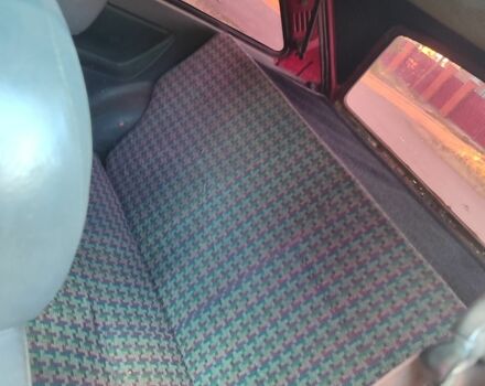 Красный ЗАЗ 1102 Таврия, объемом двигателя 1 л и пробегом 254 тыс. км за 572 $, фото 8 на Automoto.ua