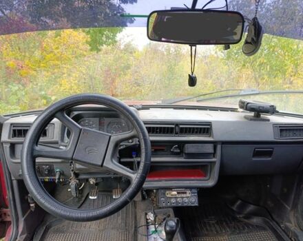 ЗАЗ 1102 Таврия 2002 в Днепре (Днепропетровске) на Automoto.ua Красный ЗАЗ 1102 Таврия, объемом двигателя 1.1 л и пробегом 300 тыс. км за 621 $, фото 5 на Automoto.ua