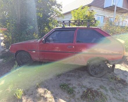 ЗАЗ 1102 Таврия 2002 в Днепре (Днепропетровске) на Automoto.ua Красный ЗАЗ 1102 Таврия, объемом двигателя 1.1 л и пробегом 300 тыс. км за 621 $, фото 2 на Automoto.ua
