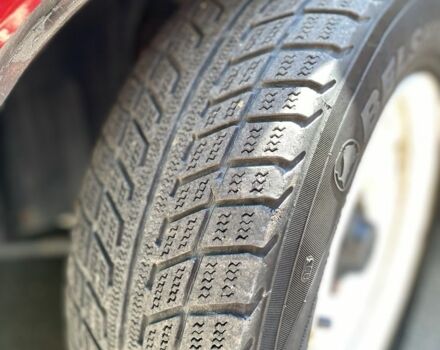 Красный ЗАЗ 1102 Таврия, объемом двигателя 1.2 л и пробегом 250 тыс. км за 750 $, фото 9 на Automoto.ua