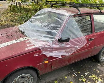 Красный ЗАЗ 1102 Таврия, объемом двигателя 1.2 л и пробегом 260 тыс. км за 191 $, фото 1 на Automoto.ua