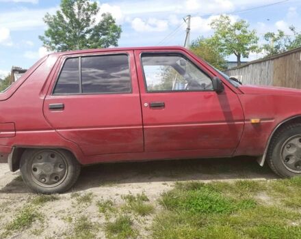 Красный ЗАЗ 1102 Таврия, объемом двигателя 1.2 л и пробегом 200 тыс. км за 721 $, фото 2 на Automoto.ua