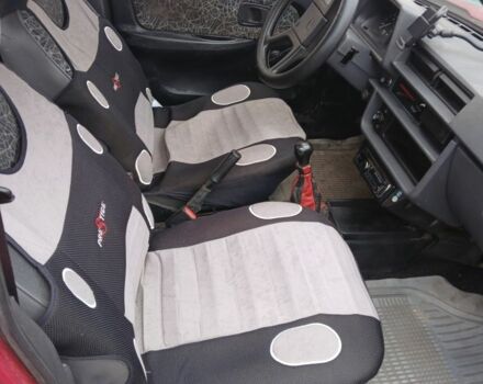 Красный ЗАЗ 1102 Таврия, объемом двигателя 1.2 л и пробегом 180 тыс. км за 700 $, фото 3 на Automoto.ua