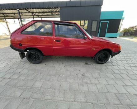 Красный ЗАЗ 1102 Таврия, объемом двигателя 1.1 л и пробегом 199 тыс. км за 500 $, фото 2 на Automoto.ua