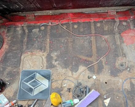 Красный ЗАЗ 1102 Таврия, объемом двигателя 0 л и пробегом 100 тыс. км за 379 $, фото 1 на Automoto.ua