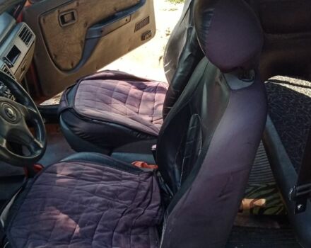 Красный ЗАЗ 1102 Таврия, объемом двигателя 1.2 л и пробегом 87 тыс. км за 485 $, фото 7 на Automoto.ua