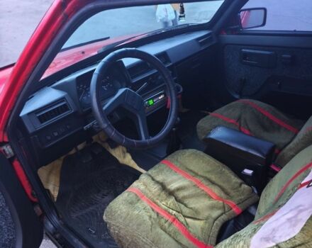 Красный ЗАЗ 1102 Таврия, объемом двигателя 1 л и пробегом 999 тыс. км за 476 $, фото 4 на Automoto.ua