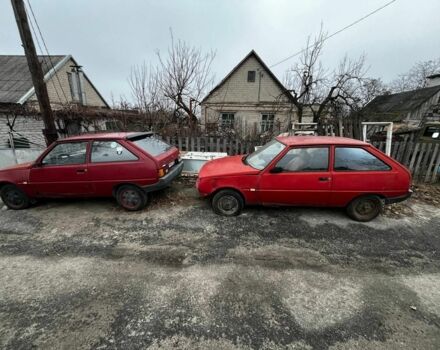 Красный ЗАЗ 1102 Таврия, объемом двигателя 1.1 л и пробегом 100 тыс. км за 650 $, фото 3 на Automoto.ua
