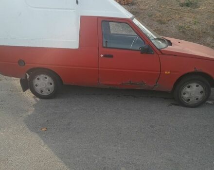 Красный ЗАЗ 1102 Таврия, объемом двигателя 1 л и пробегом 160 тыс. км за 335 $, фото 1 на Automoto.ua