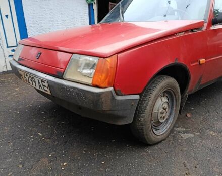 Красный ЗАЗ 1102 Таврия, объемом двигателя 1.1 л и пробегом 152 тыс. км за 550 $, фото 4 на Automoto.ua