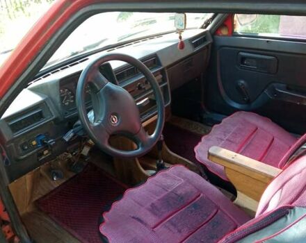 Красный ЗАЗ 1102 Таврия, объемом двигателя 0 л и пробегом 200 тыс. км за 550 $, фото 3 на Automoto.ua