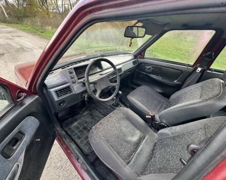 ЗАЗ 1102 Таврия 2004 в Боярка на Automoto.ua Красный ЗАЗ 1102 Таврия, объемом двигателя 1.2 л и пробегом 160 тыс. км за 800 $, фото 6 на Automoto.ua