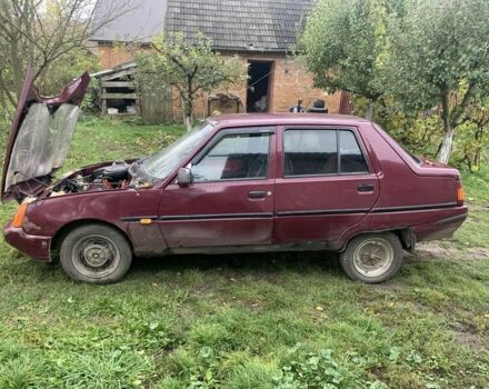 Червоний ЗАЗ 1102 Таврія, об'ємом двигуна 1.2 л та пробігом 250 тис. км за 355 $, фото 6 на Automoto.ua