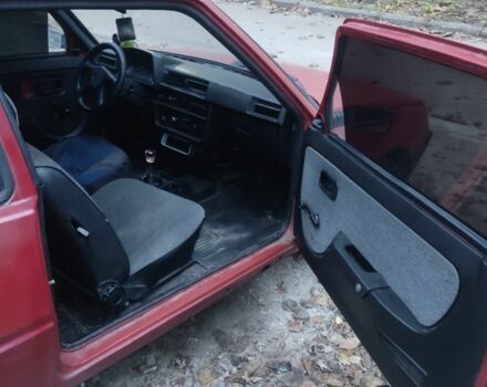 Красный ЗАЗ 1102 Таврия, объемом двигателя 1 л и пробегом 100 тыс. км за 284 $, фото 3 на Automoto.ua