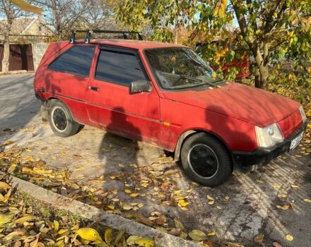 Красный ЗАЗ 1102 Таврия, объемом двигателя 1.2 л и пробегом 200 тыс. км за 476 $, фото 2 на Automoto.ua