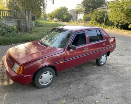 Красный ЗАЗ 1102 Таврия, объемом двигателя 1.2 л и пробегом 113 тыс. км за 654 $, фото 2 на Automoto.ua