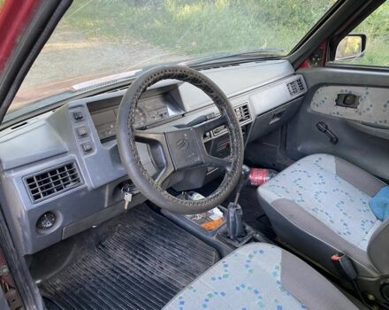 Красный ЗАЗ 1102 Таврия, объемом двигателя 1.2 л и пробегом 113 тыс. км за 654 $, фото 8 на Automoto.ua
