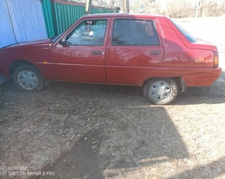 Красный ЗАЗ 1102 Таврия, объемом двигателя 1.2 л и пробегом 210 тыс. км за 1070 $, фото 5 на Automoto.ua