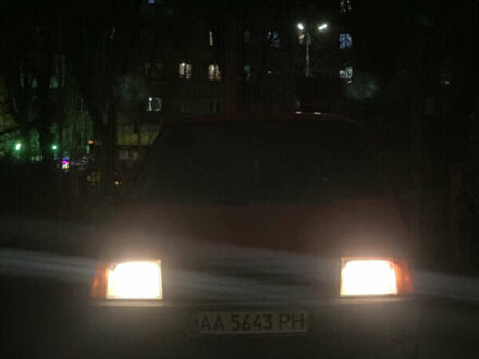 Красный ЗАЗ 1102 Таврия, объемом двигателя 1.1 л и пробегом 200 тыс. км за 450 $, фото 1 на Automoto.ua