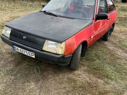 ЗАЗ 1102 Таврія 1993 у Кропивницькому (Кіровограді) на Automoto.ua Червоний ЗАЗ 1102 Таврія, об'ємом двигуна 1.1 л та пробігом 10 тис. км за 388 $, фото 1 на Automoto.ua