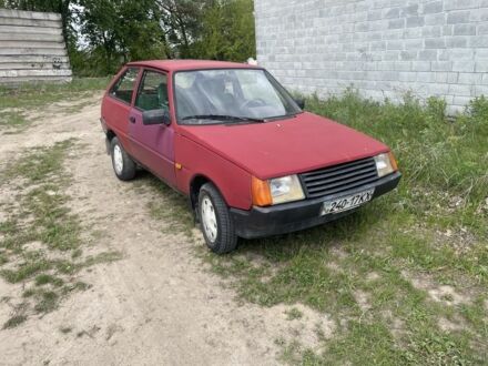 ЗАЗ 1102 Таврія 1994 у Белой Церкве на Automoto.ua Червоний ЗАЗ 1102 Таврія, об'ємом двигуна 1.1 л та пробігом 120 тис. км за 750 $, фото 1 на Automoto.ua