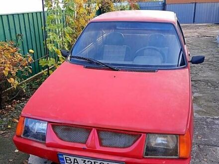 Красный ЗАЗ 1102 Таврия, объемом двигателя 1.1 л и пробегом 90 тыс. км за 470 $, фото 1 на Automoto.ua