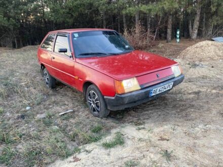 ЗАЗ 1102 Таврия 1994 в Никополе на Automoto.ua Красный ЗАЗ 1102 Таврия, объемом двигателя 1.1 л и пробегом 150 тыс. км за 450 $, фото 1 на Automoto.ua