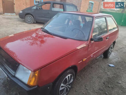 ЗАЗ 1102 Таврия 1995 в Виннице на Automoto.ua Красный ЗАЗ 1102 Таврия, объемом двигателя 1.4 л и пробегом 88 тыс. км за 600 $, фото 1 на Automoto.ua