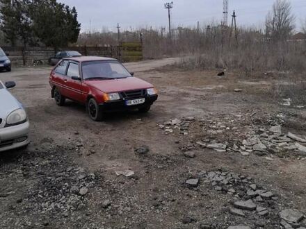 Красный ЗАЗ 1102 Таврия, объемом двигателя 1.1 л и пробегом 174 тыс. км за 1100 $, фото 1 на Automoto.ua