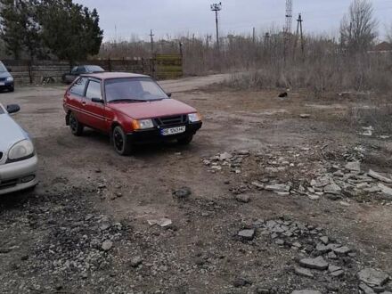 ЗАЗ 1102 Таврия 1996 в Николаеве на Automoto.ua Красный ЗАЗ 1102 Таврия, объемом двигателя 1.1 л и пробегом 174 тыс. км за 1100 $, фото 1 на Automoto.ua
