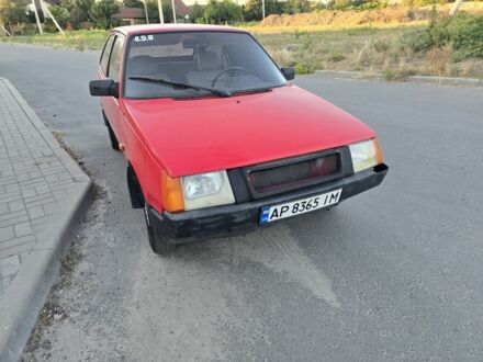 ЗАЗ 1102 Таврия 1998 в Запорожье на Automoto.ua Красный ЗАЗ 1102 Таврия, объемом двигателя 1.2 л и пробегом 100 тыс. км за 35000 $, фото 1 на Automoto.ua