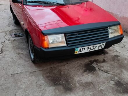 ЗАЗ 1102 Таврия 1998 в Синельниковом на Automoto.ua Красный ЗАЗ 1102 Таврия, объемом двигателя 1.2 л и пробегом 3 тыс. км за 677 $, фото 1 на Automoto.ua