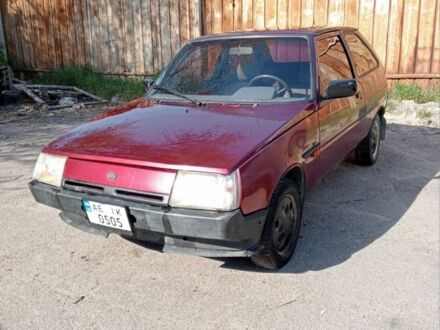ЗАЗ 1102 Таврія 1998 у Дніпро (Дніпропетровську) на Automoto.ua Червоний ЗАЗ 1102 Таврія, об'ємом двигуна 1.1 л та пробігом 150 тис. км за 750 $, фото 1 на Automoto.ua