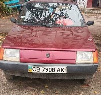 ЗАЗ 1102 Таврія 1998 у Чернігові на Automoto.ua Червоний ЗАЗ 1102 Таврія, об'ємом двигуна 1.1 л та пробігом 100 тис. км за 724 $, фото 1 на Automoto.ua