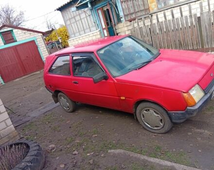 Красный ЗАЗ 1102 Таврия, объемом двигателя 1.1 л и пробегом 111 тыс. км за 800 $, фото 1 на Automoto.ua