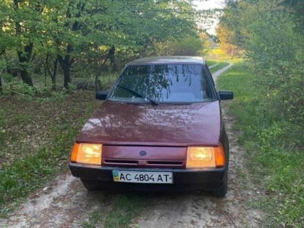 ЗАЗ 1102 Таврия 2001 в Луцке на Automoto.ua Красный ЗАЗ 1102 Таврия, объемом двигателя 1.2 л и пробегом 115 тыс. км за 700 $, фото 1 на Automoto.ua