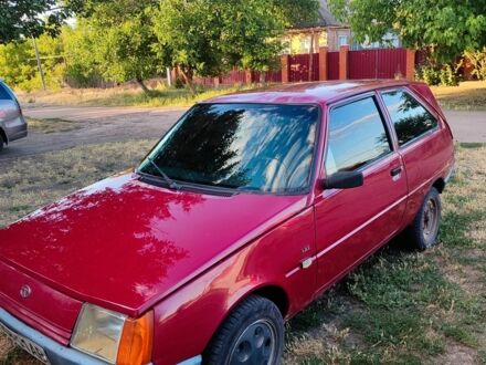 ЗАЗ 1102 Таврия 2002 в Казанке на Automoto.ua Красный ЗАЗ 1102 Таврия, объемом двигателя 1 л и пробегом 254 тыс. км за 572 $, фото 1 на Automoto.ua