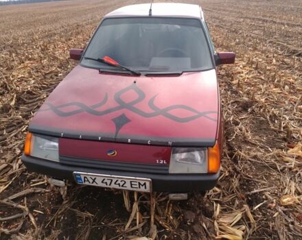Красный ЗАЗ 1102 Таврия, объемом двигателя 1.2 л и пробегом 160 тыс. км за 607 $, фото 1 на Automoto.ua